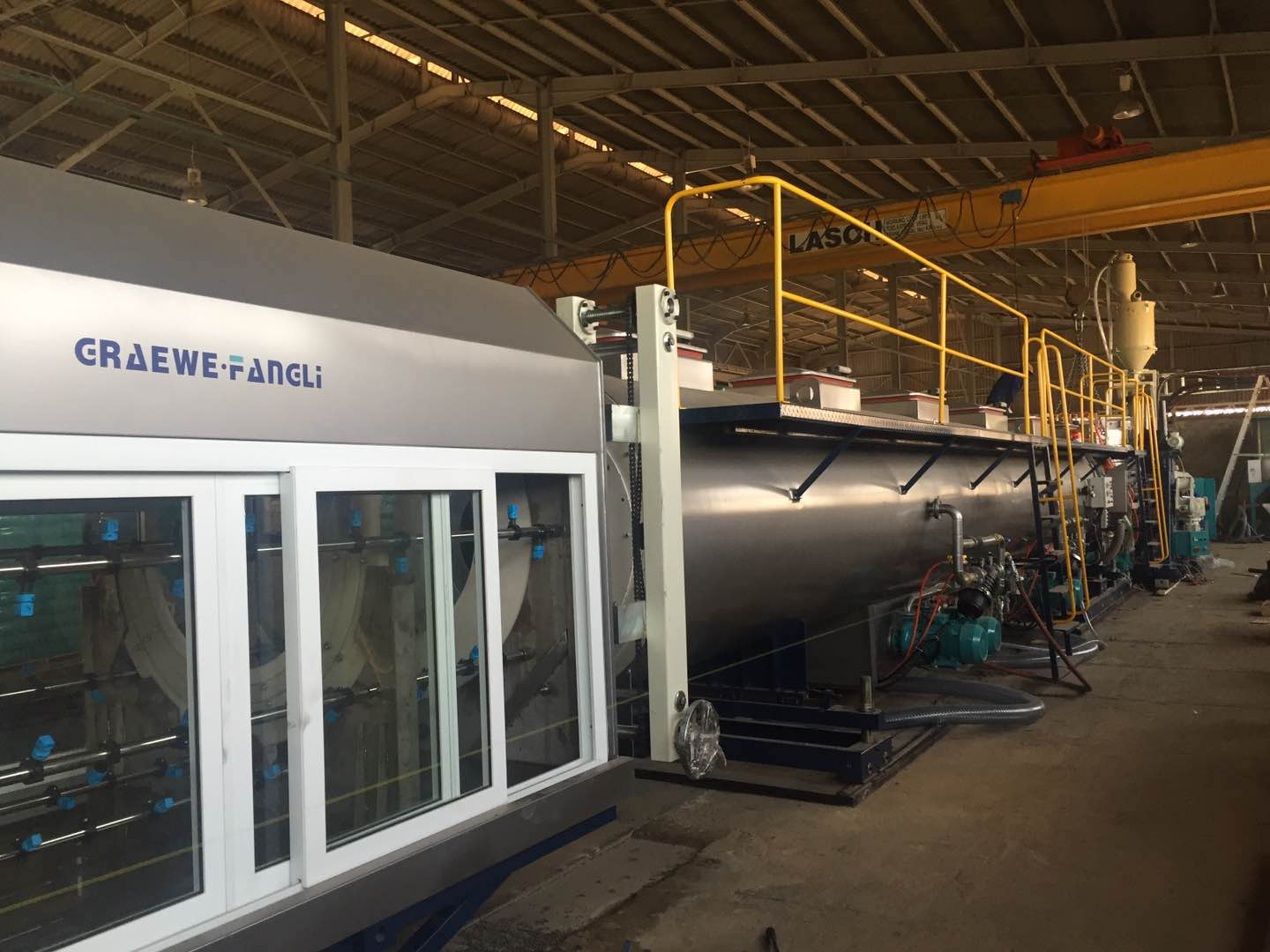 பிளாஸ்டிக் எக்ஸ்ட்ரூடரின் முக்கிய இயந்திரத்தின் நிலையற்ற மின்னோட்டத்தைத் தீர்ப்பதற்கான நடவடிக்கைகள்