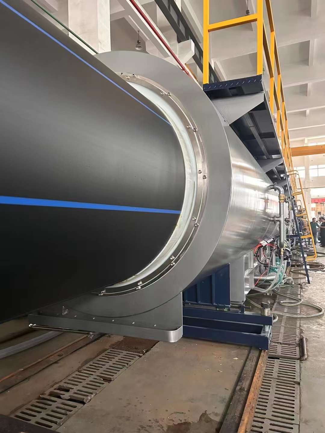 PVC குழாய்கள் மற்றும் PE குழாய்களின் உற்பத்தியின் போது மேற்பரப்பு குழி ஏற்படுவதற்கான காரணங்களின் பகுப்பாய்வு